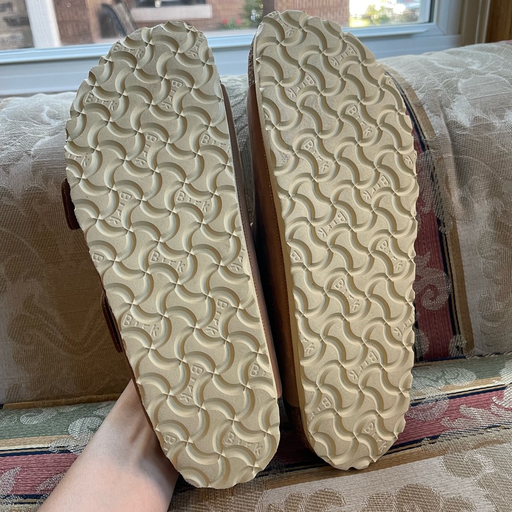 Birkenstock Arizona Cognac Color. Size 8-8.5 Women 
N17-11 - Picture 6 of 8